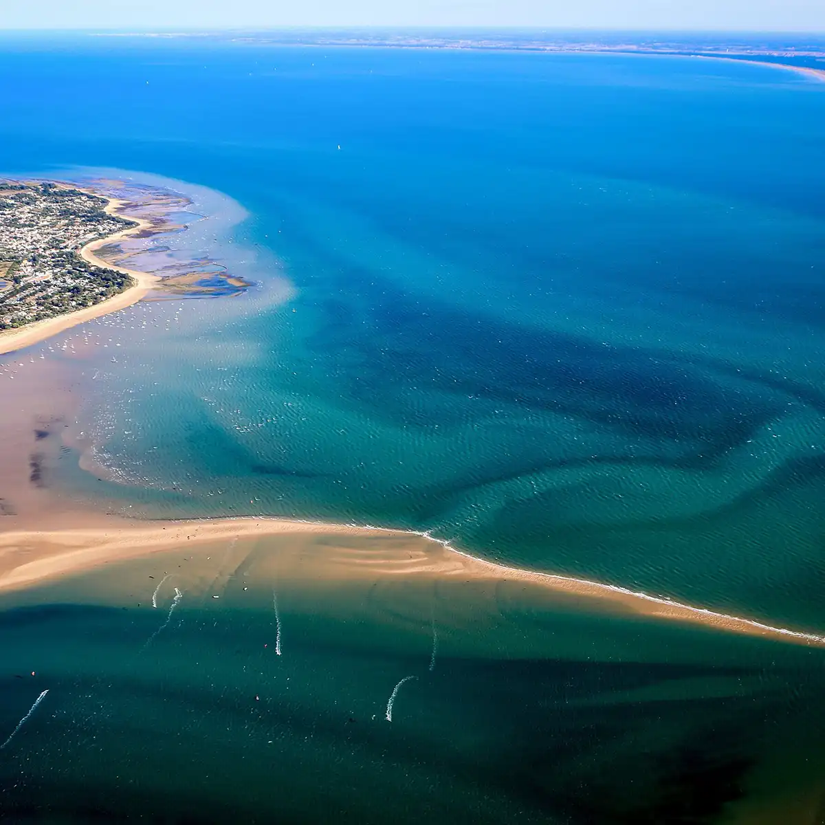 Création de site web sur l'Île de Ré pour artisans, hôteliers et agences immobilières – Studio Bamboo